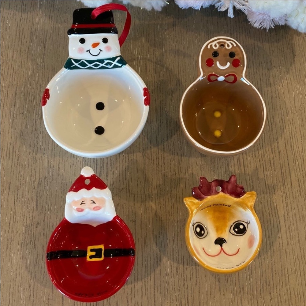 St. Nicholas Square Merry Merry
Measuring Cup Set